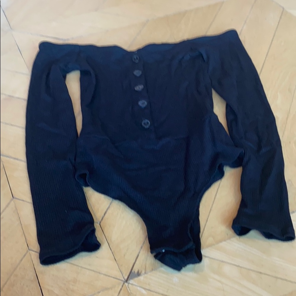 Off shoulder bodysuit